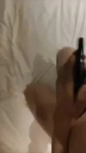 双马尾白丝母狗男朋友半夜打电话查岗而我却在狠狠的干