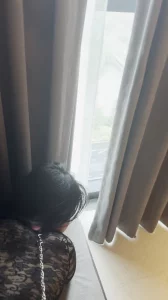 [原创] 黑丝高跟御姐被主人牵着狗链当母狗玩