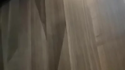 在门外听老婆被人操，太刺激受不了绿帽自己加入