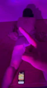 [原创] 约嫩白大屁股人妻 抱操，喷水 自拍有验证 申请邀请码。