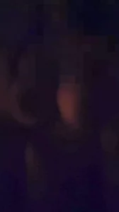 在家偷情巨乳人妻，手势认证，绿帽王八看着视频打飞机。